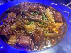 -徐记小怪兽肉蟹煲店(哈西万达金街店)