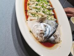 葱香海金鲳鱼-狮王府淮扬菜(万象城店)