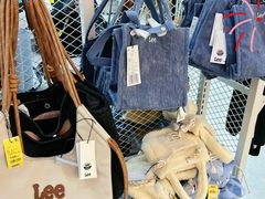 -BIGOFFS 超级折扣(仁恒伊势丹店)