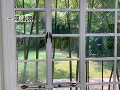 -胶囊画廊