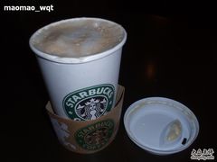 拿鐵咖啡-星巴克臻选(成都宽窄巷子店)