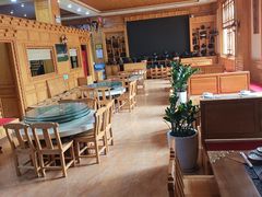 -三锅莊·牦牛肉火锅·香格里拉特色藏餐宴请餐厅(菱角塘路店)