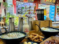 -二哥米线 丽江店