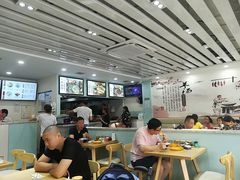 大堂-金诚张妈妈羊汤·驴肉火烧(旧宫佳和园店)