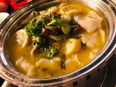 乾园鲜香鱼(酸菜）-乾园(天河城店)