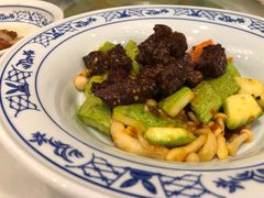 -聚春园自助餐厅(东街口店)