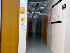 -安东易迷你仓自助寄存仓库(淞虹路店)