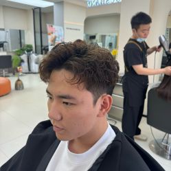 -优尚·烫·染·店