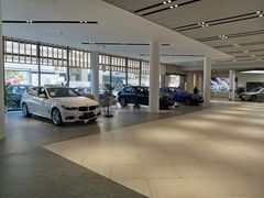 -上海宝诚尊悦宝马4S店(静安店)