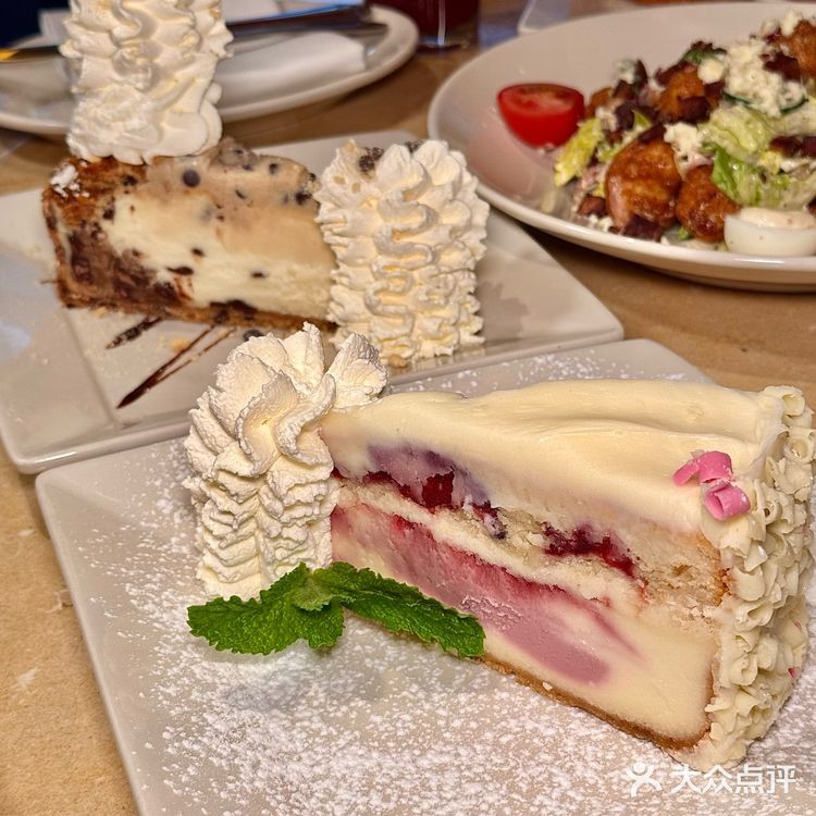 成都这么惊艳的美式西餐厅真不多了…
