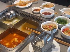 -海底捞火锅(新松江路店)