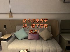 -大连星海皇冠假日酒店