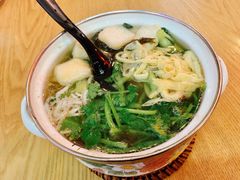 双档粉丝汤-柴爿巷·香酥鸡&馄饨(复兴中路店)