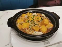 金针菇海鲜豆腐煲-曼玉餐厅(中原万达店)
