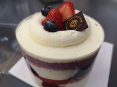 莓果飘香蛋糕-巴黎贝甜(五道口店)