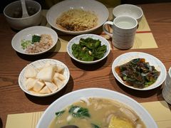 -荣家黄鱼面(前滩太古里店)