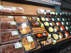 -中百仓储超市有限公司(越秀星汇维港店)