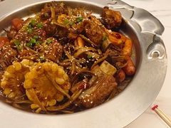 -徐记小怪兽肉蟹煲(中央大街店)