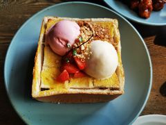 -蜜桃餐厅·伴山(湖滨商业街店)