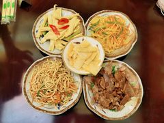 -金杨拉面王小吃面馆·牛三宝面·红烧牛肉粉
