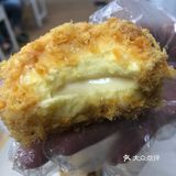 第一次吃鲍师傅是三年前在上海