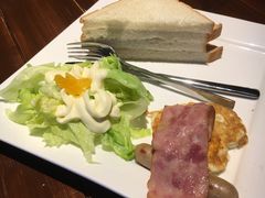 早餐-Local泰莲庭(虹鳟鱼店)