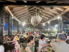 -Sunset Bar(丹绒亚路香格里拉店)