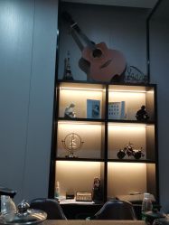 -TOP HAIR SALON