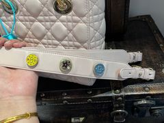 -小飞侠奢侈品回收 寄卖 养护(宝山宝龙广场店)