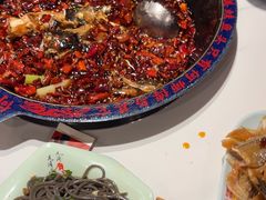 -何师傅美蛙鱼头(汉街店)