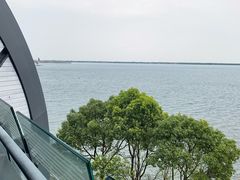 -上海滴水湖皇冠假日酒店