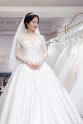 -LOVE SHINE婚纱·红鼎庄龙凤褂·妈妈装定制