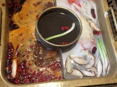 -巴渝瓦肆重庆鲜火锅(宝龙环湖店)