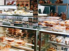 面包甜点陈列柜-白玉兰食品(甜云店)