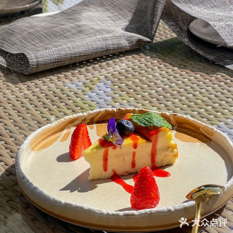 不在法国!北京浪漫白鸽🕊️广场超chill