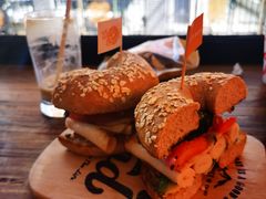 -Catch Bagel(芳草地店)