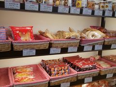 -红宝石·鲜奶小方·海派西点房(丰庄店)