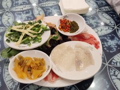 -桥香园云南过桥米线(金马碧鸡店)