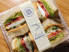 -巴黎贝甜(大宁国际商业广场店)