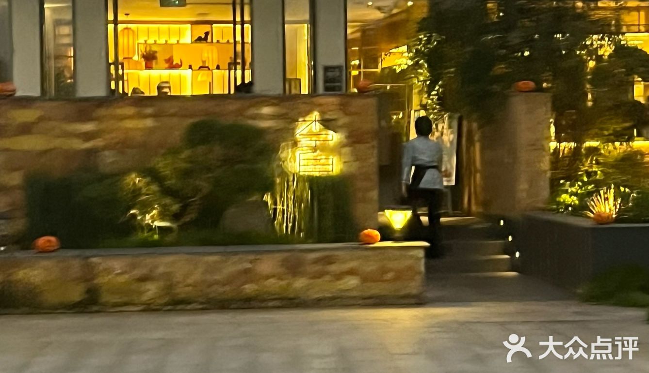 李白图书馆湖蟹节