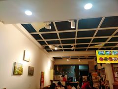 -丽虹云南过桥米线(兴工街店)