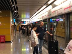 -红土地(地铁站)