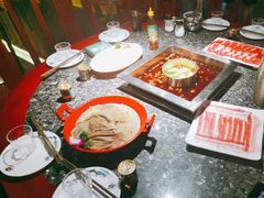 -二荆条·蜀鲜汇城市森林火锅