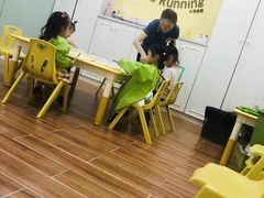 -小马快跑儿童托育中心(华润万家店)