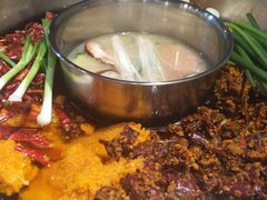 -周幺妹重庆老火锅(银泰城总店)