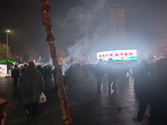 -巴陵广场