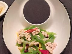 -艳阳天民俗村(公园路店)