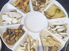 -野菌皇海景野生菌火锅(滨海大道店)