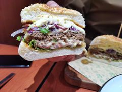 超厚芝士牛肉汉堡-魏斯理汉堡(西安沣东吾悦店)