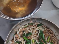 -正宗杨记普洱酸醋米线(总店)
